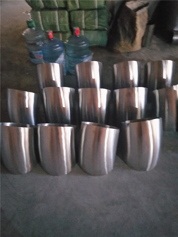 卫生(sheng)间弯头