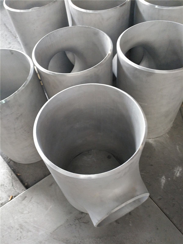 不锈(xiu)钢三通(tong)